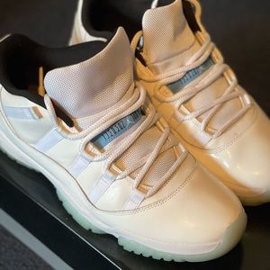 2021 Air Jordan 11 Retro Low GS 'Legend Blue (Size 12)